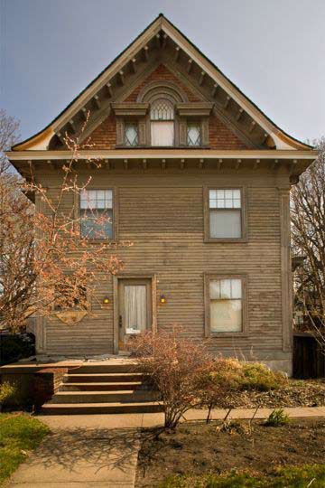 Before restoring a Victorian home paint work