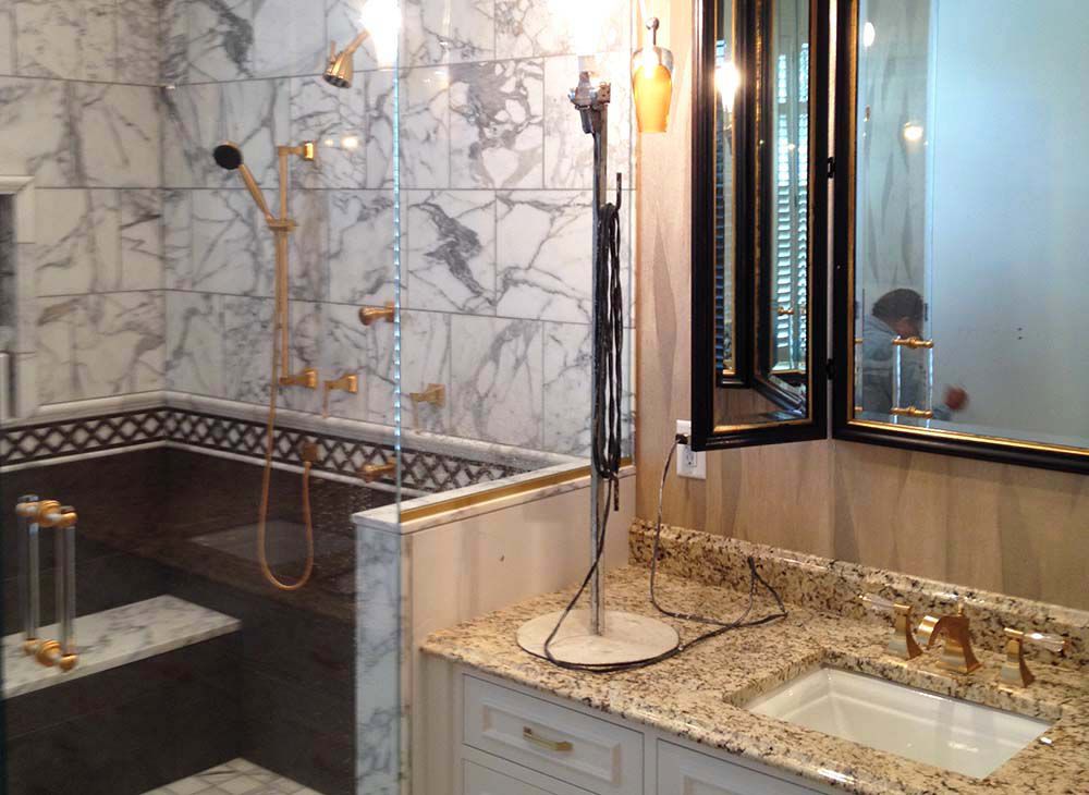 wallpapered bathroom walls create luxury statement